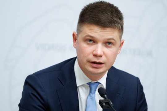  Skeptiškai sureagavo į M. Katelyno užmojį didinti pareigūnų atlyginimus: neatsižvelgta į vieną
