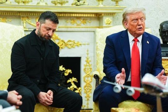 „WP“: D. Trumpas ketina priversti Ukrainą sudaryti taikos susitarimą iki gruodžio