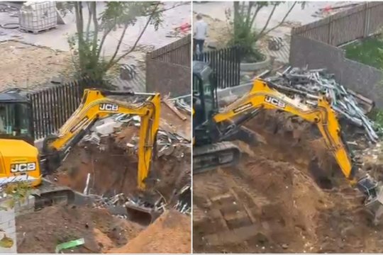 Sostinėje pro daugiabučio langus užfiksavo šokiruojantį vaizdą – po žemėmis atsidūrė krūva metalo, medienos atliekų