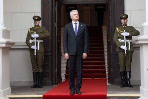 Dėl papildomo antidroninės gynybos – G. Nausėdos veiksmai ir žinia