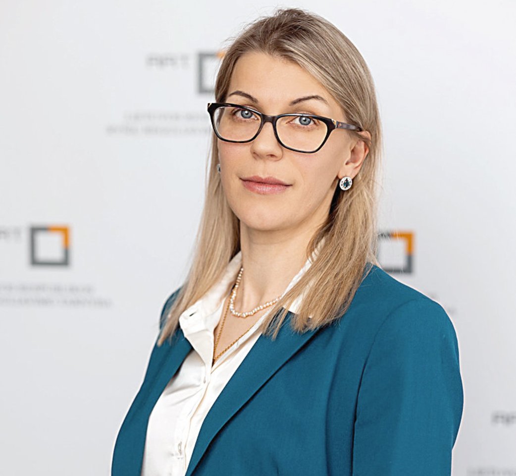  Ernesta Vagonienė – Ryšių reguliavimo tarnybos (RRT) Skaitmeninės erdvės priežiūros grupės vyriausioji patarėja.  