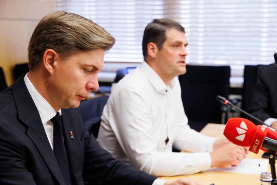Politikai vertino M. Sinkevičiaus premjeravimo šimtadienį: nuo lyginimų su I. Ruginiene – iki aštrių įkandimų
