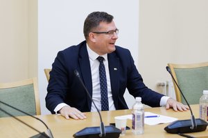 L. Kasčiūnas ragina M. Sinkevičių imtis veiksmų dėl biudžeto deficito: siūlo derėtis