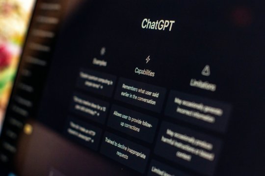 Optimizuojate svetainę DI, o „ChatGPT“ vis tiek renkasi konkurentą: ką daryti?