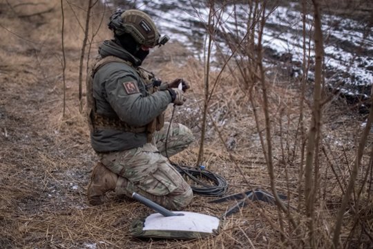 Ukrainoje sulaikyta 17-metė, įtariama padėjusi nunuodyti karius