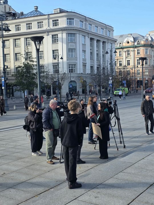 Prie Vyriausybės – Žaliųjų partijos protestas: reikalauja klimato krizę laikyti saugumo grėsme