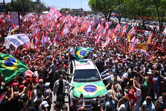 Po įspūdingos L. I. Lula da Silvos pergalės – šventė Brazilijoje