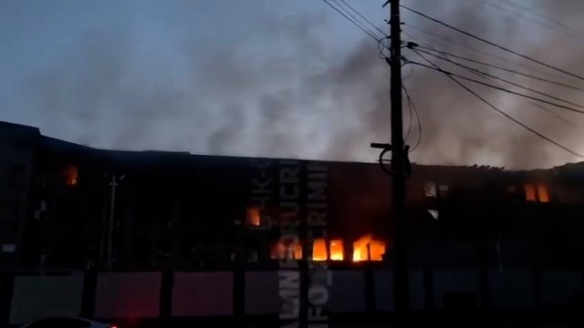 Raketų smūgis Rusijos gamyklai: užfiksavo vaizdus