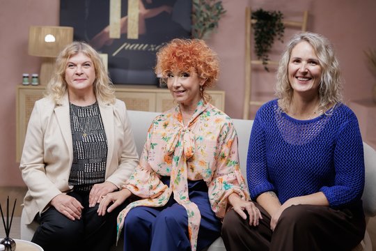 Menopauzės metu moterys atsigręžia į savo poreikius: psichologė paaiškino, kodėl kartais subyra net ilgametės santuokos