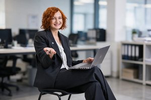 Nuo pirmojo skambučio iki svarbiausių gyvenimo akimirkų: kokį ryšį su klientais kuria finansų konsultantas?