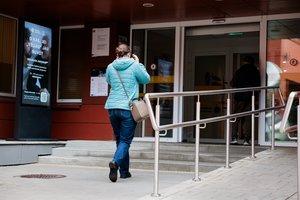 NVSC: praėjusią savaitę padidėjo gripo ir COVID-19 ligos atvejų
