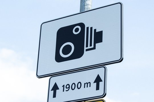 Mieste atsirado greičio matuoklis: eismą stebi naujoje vietoje