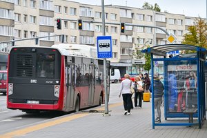 Bent vienas miestas į kapines vežios veltui: skelbia tvarkaraščius