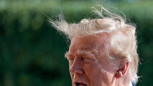 Keisti D. Trumpo užmojai rinkimų kampanijos renginyje: siūlo pervadinti Atlanto vandenyną