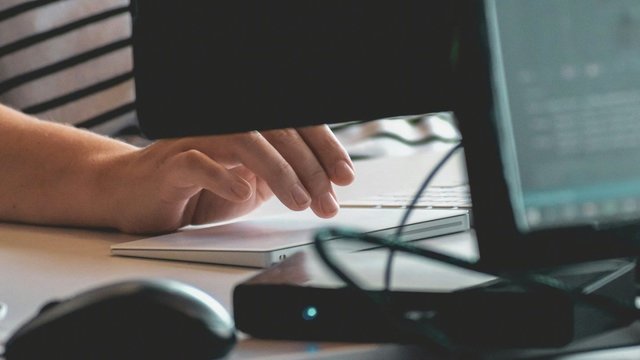 Po duomenų vagysčių išryškėjo saugumo spragos: svarstoma atsargines kopijas perkelti į ES šalis