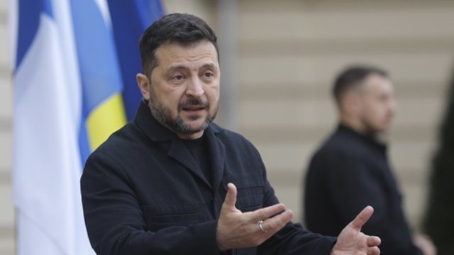 Į Ukrainą skriejo dešimtys balistinių raketų: V. Zelenskis kreipėsi į partnerius