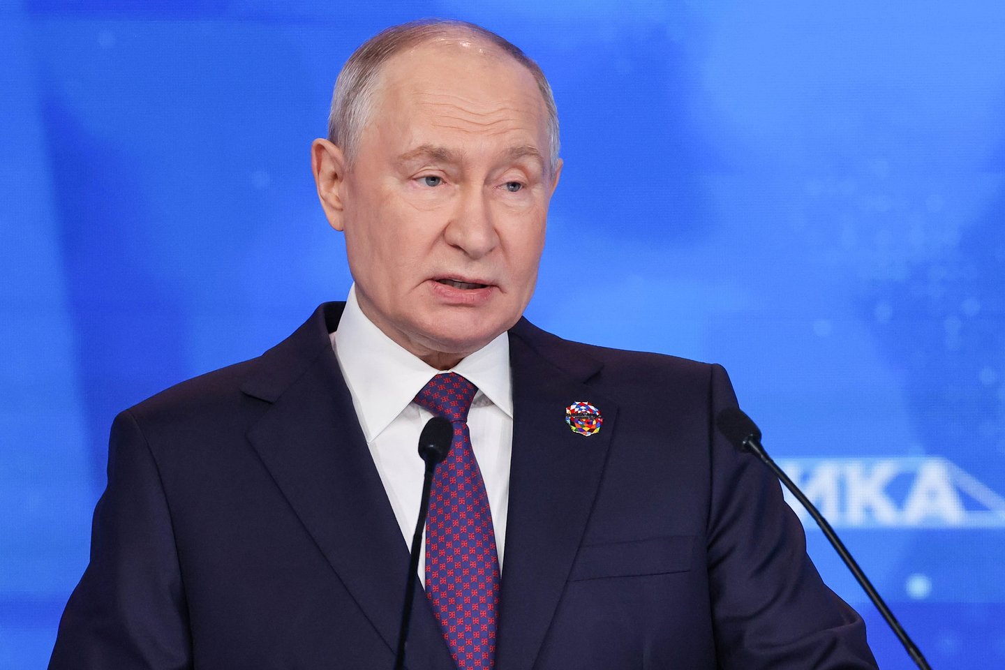 V. Putinas.