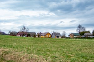 Turintiems žemės kaime – svarbūs pokyčiai: nuo sausio reikalus teks tvarkyti kitaip