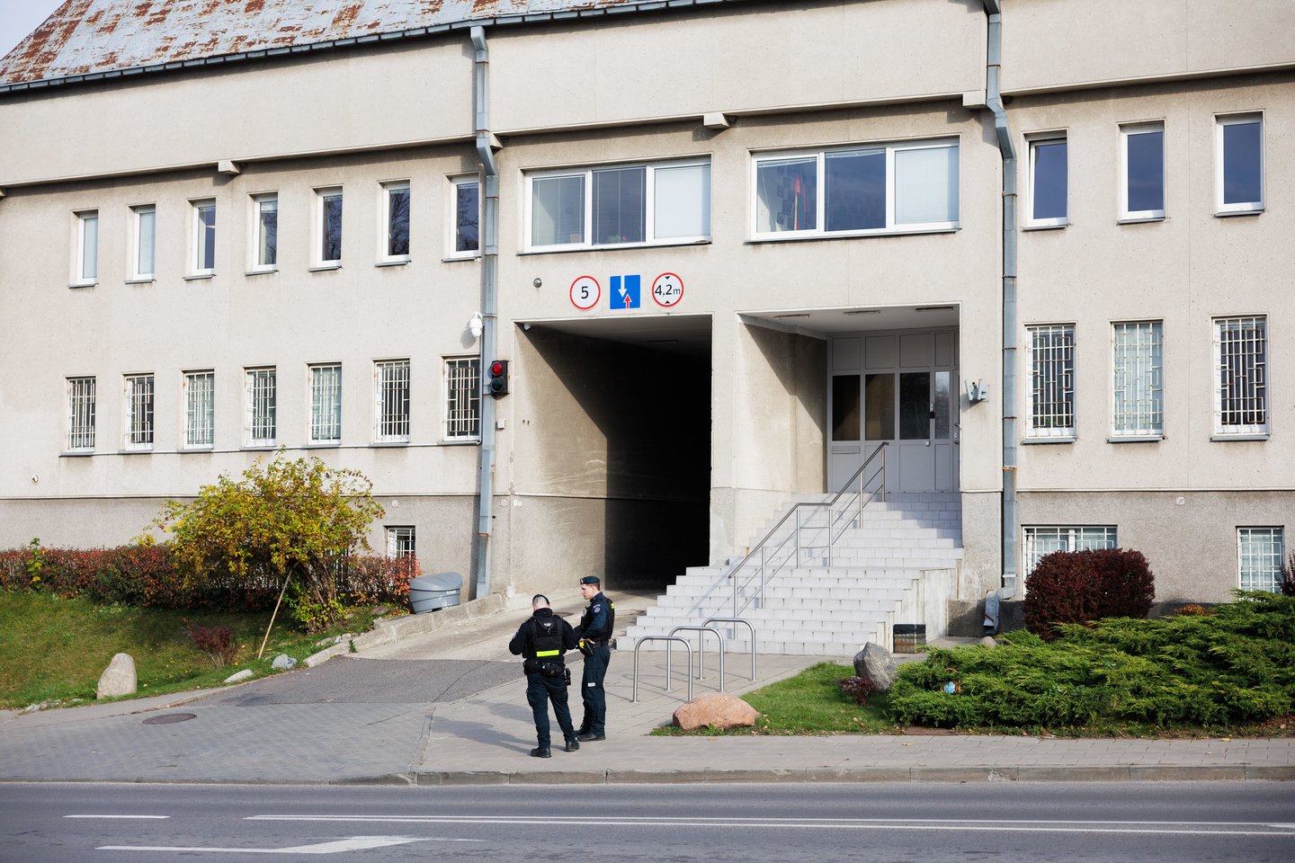 Pratybos prie Vilniaus kalėjimo. <br> V. Skaraičio nuotr.