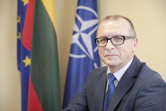 Ne tik jaunų pečių našta: tikroji pilietinės pareigos trukmė ir reikalavimai rezervui 