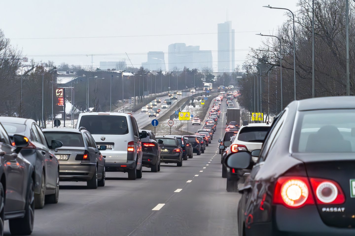 Automobilių mados Lietuvos didmiesčiuose skirtingos.