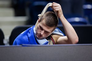 Sunkią traumą patyrusiam „Ryto“ gynėjui prireiks operacijos
