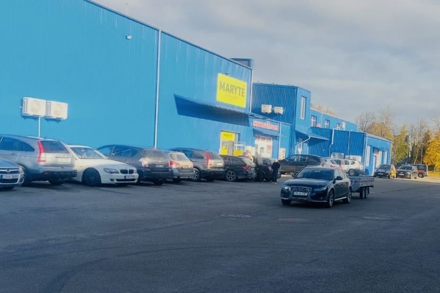 Šeštadienį, spalio 31 dieną, Šilutėje oficialiai duris atvėrė pirmoji naujo mažmeninės prekybos tinklo „Marytė retail“ parduotuvė.